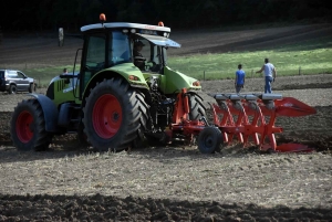 Beauzac : Les Satre père et fils remportent le concours cantonal de labour