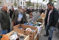 Monistrol-sur-Loire : 900 mètres de stands sur le vide-greniers en centre-ville