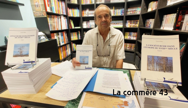 Franck Fabry|Franck Fabry a présenté ses livres à la librairie l&#039;Ecume des Sucs|Cartes à l&#039;appui pour mieux saisir les étapes de la construction de ce pays|Franck Fabry|Franck Fabry||