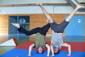 Une activité cirque pour les maternelles de Grazac