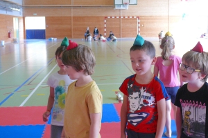 Une activité cirque pour les maternelles de Grazac