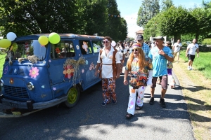 Saint-Romain-Lachalm : les 40 ans reçoivent le premier prix des chars des classards