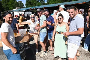 Saint-Romain-Lachalm : les 40 ans reçoivent le premier prix des chars des classards