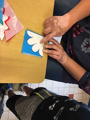 Les écoliers de Grazac font des décorations pour le Tour de France