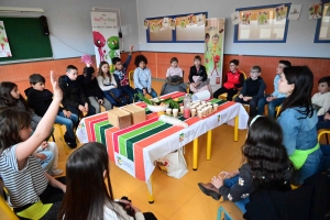 Sainte-Sigolène : les fruits et les légumes à l&#039;épeuve des sens à l&#039;école Germaine-Tillion