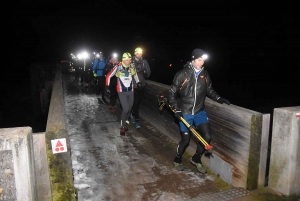 Une nuit blanche pour 325 coureurs entre Le Puy et Firminy