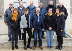 En haut : Thierry CHANGEA, Jean-Pierre CHARENTUS, Marc JOUVE, Roland PEYRACHE, Dominique MARTEL, Anthony CHANGEA ; en bas : Nicole DEFOUR DAVID, Bernadette PEYROCHE, Eric DUBOUCHET, Angélique DUCROQUET, Fabienne BERTRAND