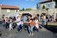 Le corso de Saint-Maurice-de-Lignon sous le soleil