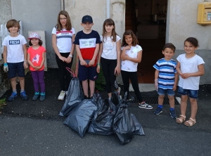 Saint-Maurice-de-Lignon : les villageois de &quot;Loucéa&quot; en plein nettoyage de printemps