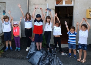 Saint-Maurice-de-Lignon : les villageois de &quot;Loucéa&quot; en plein nettoyage de printemps