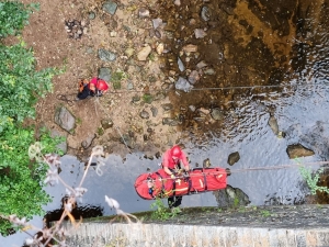 Les pompiers spécialisés en milieu périlleux de Loire et Haute-Loire mis en situation