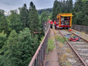 Les pompiers spécialisés en milieu périlleux de Loire et Haute-Loire mis en situation