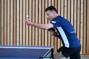 Tennis de table : Adrien Lebrat remporte deux titres de champion