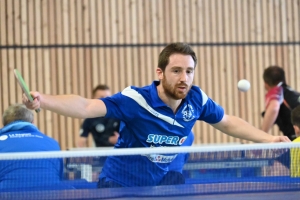 Tennis de table : Adrien Lebrat remporte deux titres de champion