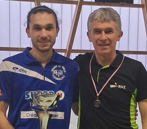 Tennis de table : Adrien Lebrat remporte deux titres de champion