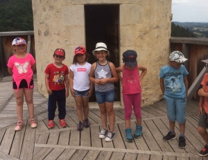 Bas-en-Basset : les maternelles de l&#039;école publique au temps des chevaliers