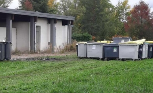 Bas-en-Basset : des poubelles brûlées dans la nuit à la piscine municipale