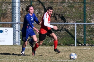 Foot, CRF : Coubon gagne mais le match arrêté à Saint-Victor-Malescours