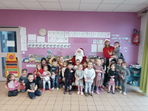 Bas-en-Basset : une messe et le Père Noël pour les écoliers de Saint-Joseph