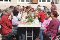 Une centaine de personnes pour le repas solidaire