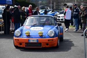 Dunières : les passionnés de voitures anciennes aux anges avec le Tour Auto