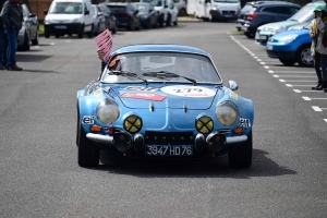 Dunières : les passionnés de voitures anciennes aux anges avec le Tour Auto