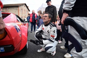 Dunières : les passionnés de voitures anciennes aux anges avec le Tour Auto