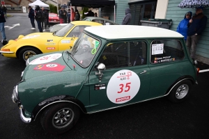 Dunières : les passionnés de voitures anciennes aux anges avec le Tour Auto