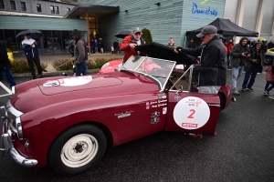 Dunières : les passionnés de voitures anciennes aux anges avec le Tour Auto