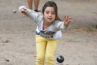 Retournac : les enfants du centre de loisirs du Cros initiés à la pétanque