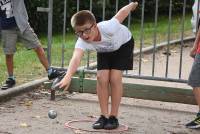 Retournac : les enfants du centre de loisirs du Cros initiés à la pétanque