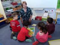 Sainte-Sigolène : les parents au côté de leurs enfants à l&#039;école maternelle