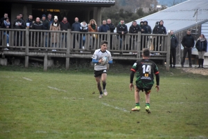 Rugby : Tence accroche le bonus défensif contre le leader