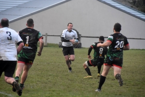 Rugby : Tence accroche le bonus défensif contre le leader