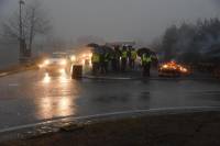 Monistrol-sur-Loire : la pluie s&#039;invite, les Gilets jaunes persistent