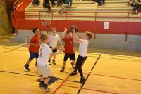 Monistrol-sur-Loire : 100 baby-basketteurs au Mazel pour des jeux et des matches