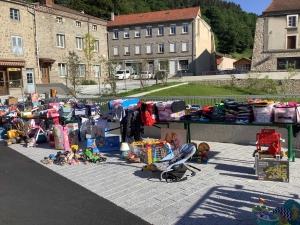 Riotord : l&#039;opération &quot;Vide ta chambre&quot; a débuté ce dimanche devant l&#039;école privée