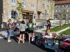 Riotord : l&#039;opération &quot;Vide ta chambre&quot; a débuté ce dimanche devant l&#039;école privée