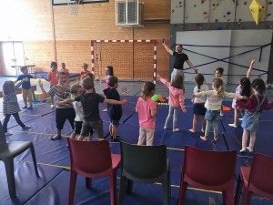 Les maternelles de Grazac s’initient à la gymnastique