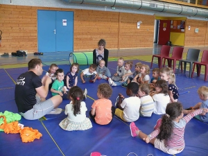 Les maternelles de Grazac s’initient à la gymnastique