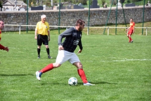 Foot : Sainte-Sigolène taille patron à Montregard