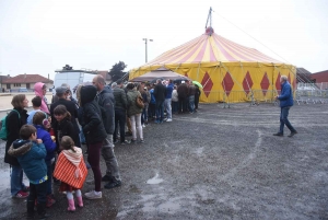 Sainte-Sigolène : les ateliers d&#039;Hurluberlu ouvrent le festival des arts du cirque Chap&#039;erlipopette