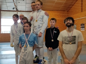 Podium épée Crédit DR