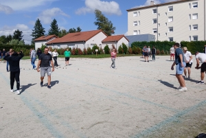 Montfaucon-en-Velay : 72 doublettes au concours de pétanque du foot