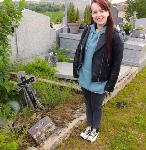 Yssingeaux : 6 jeunes localisent les tombes des &quot;Morts pour la France&quot; au cimetière