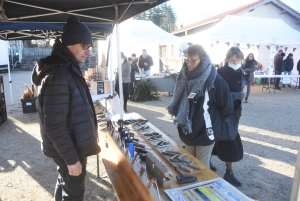 Grazac : un marché de Noël baigné par le soleil ce dimanche