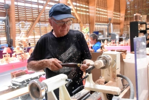 Bas-en-Basset : 18 exposants au 3e salon &quot;Autour du bois et de la maison&quot;