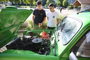 Bas-en-Basset : deux copains prêts pour l&#039;aventure du 4L Trophy