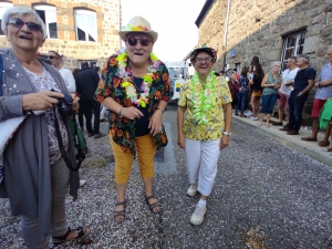 Saint-Pal-de-Mons : embouteillage de classards dans les rues du village (vidéo)