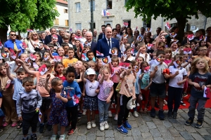 A Saint-Pal-de-Chalencon, le prince Albert de Monaco remonte le temps